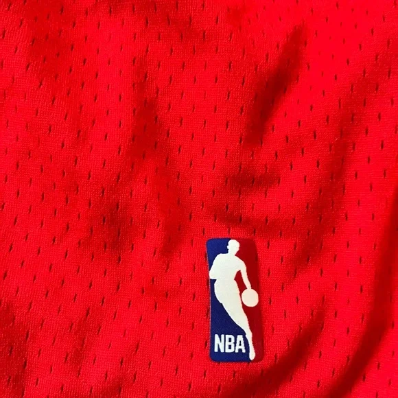 NBA Philadelphia 76ers Mitchell & Ness Shorts - Picture 4 of 7